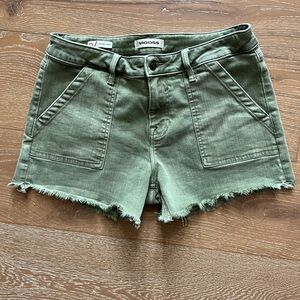 Vigoss Women's Elliot Utility Pocket Short